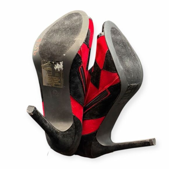 BLEONA Women’s Red Black Peep Toe Geometric Vegan Suede Heeled Ankle Boots Size - Picture 8 of 8